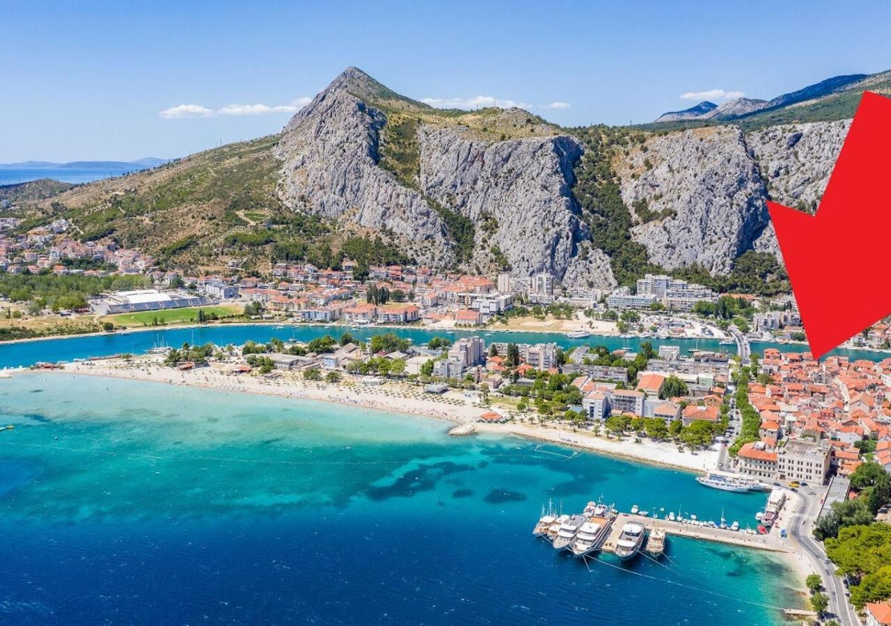 Central Alley Omis Exterior photo